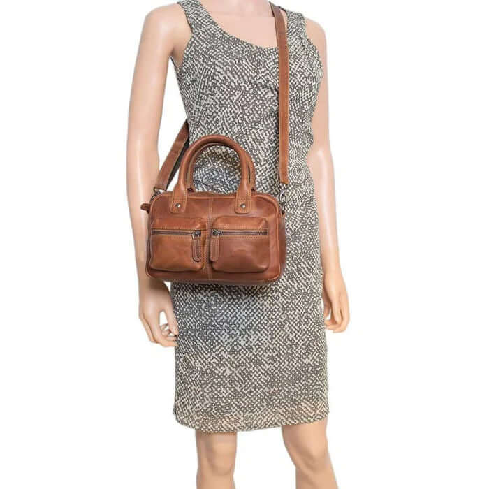 Elevate Your Style with Inland Leather Bags: A Perfect Blend of Functionality and Elegance