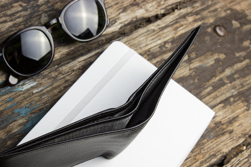 Glove Tanned Cowhide Bifold Wallet