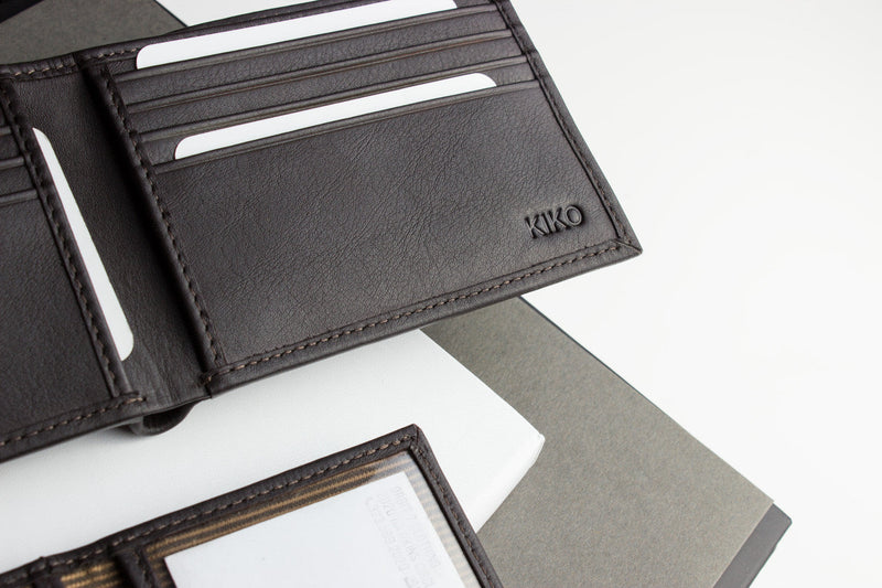 Glove Tanned Cowhide Bifold Wallet