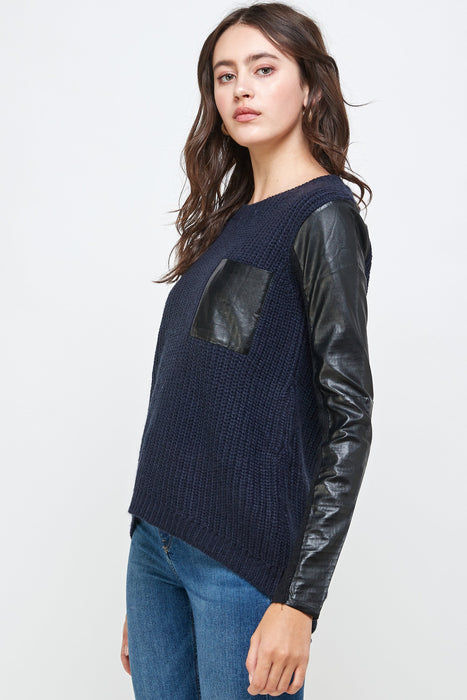 Chunky Knit Sweater with Faux Leather Sleeves 🖤✨ High-Low Top