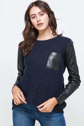 Chunky Knit Sweater with Faux Leather Sleeves 🖤✨ High-Low Top