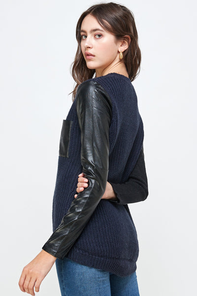 Chunky Knit Sweater with Faux Leather Sleeves 🖤✨ High-Low Top