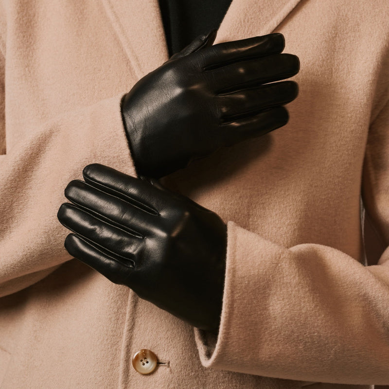 Fabio (black) - Men's classic lambskin leather gloves with pure silk lining