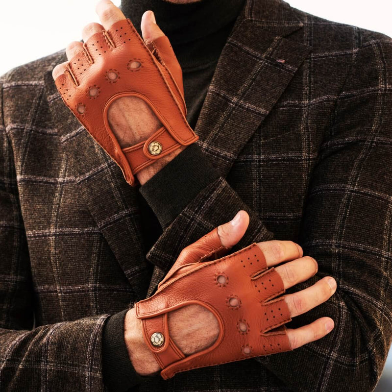 Vincenzo (brown) - Fingerless driving gloves made of American deerskin leather