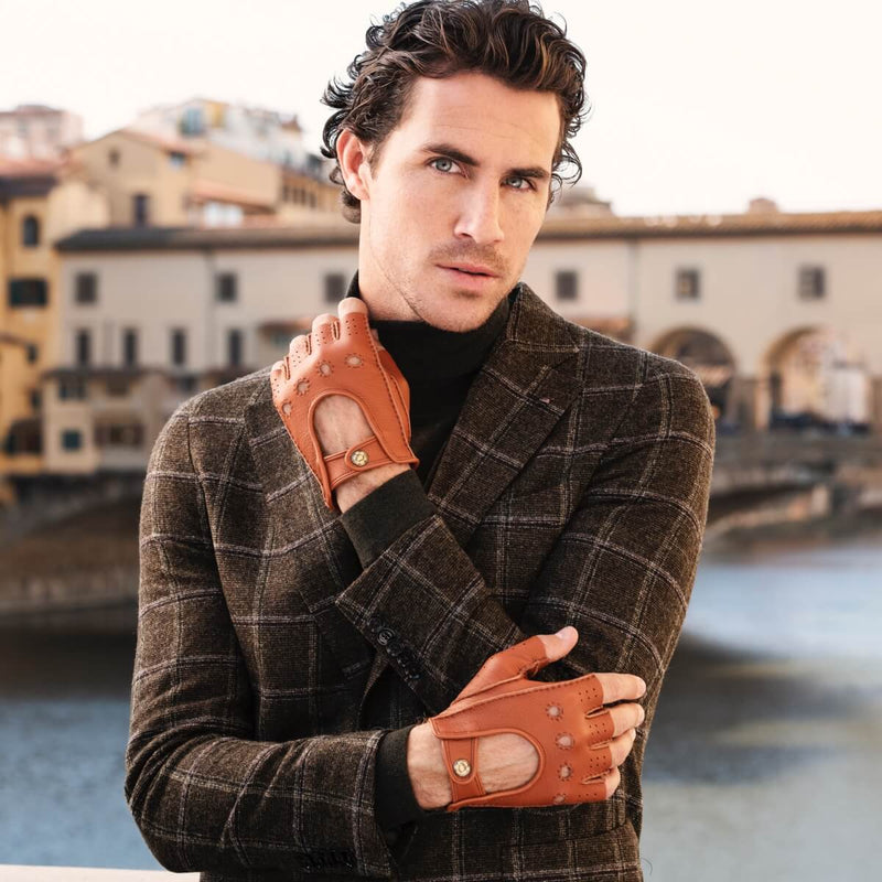 Vincenzo (brown) - Fingerless driving gloves made of American deerskin leather