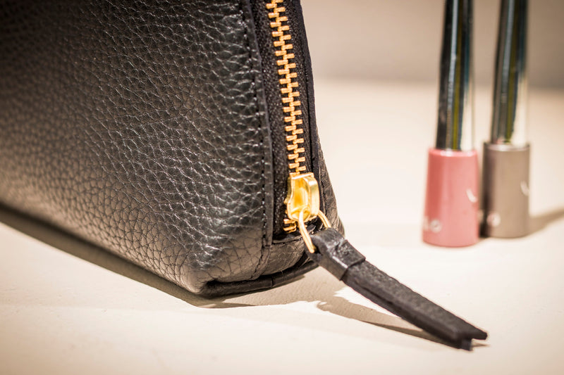 Pebble Leather Travel Case
