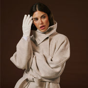 Sofia (white) - Lambskin leather gloves with silk lining